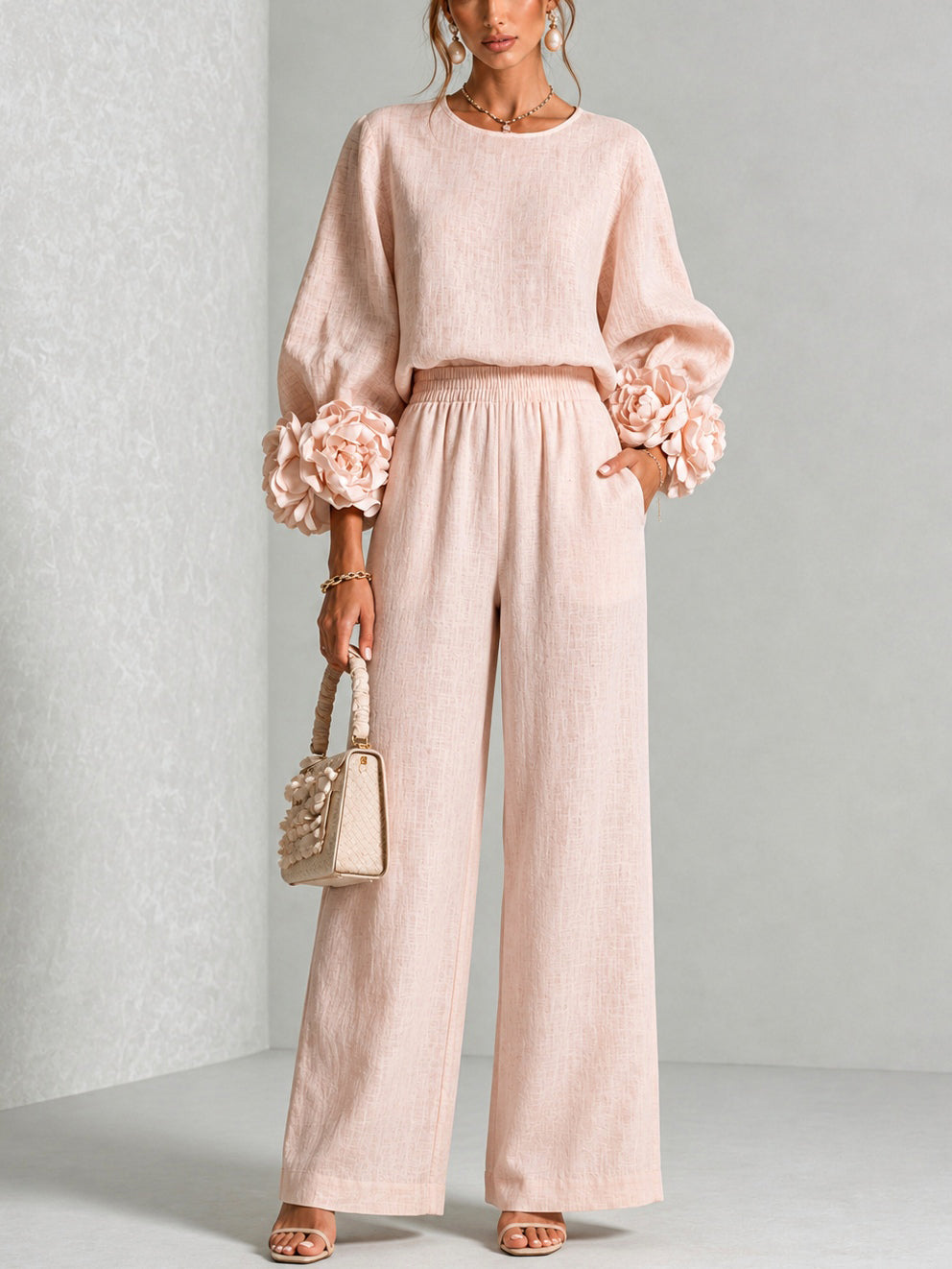 TWO-PIECE SET WITH FLORAL CUFFS FOR WOMEN