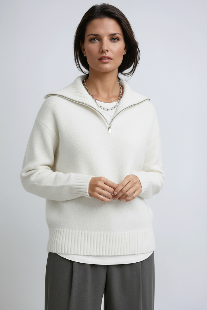 Amara | Knitted Zip-Up Turtleneck