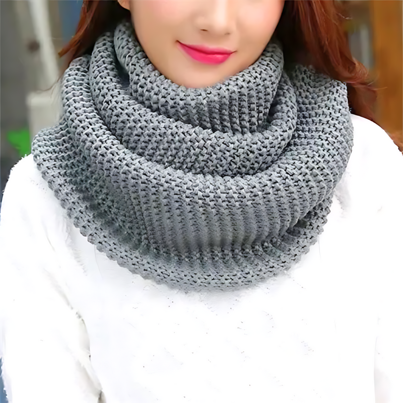 Johanna | Cozy and Elegant Infinity Scarf