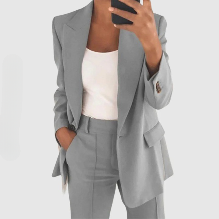 Lotta - Elegant Women's Suit Set - Perfect Fit - Women