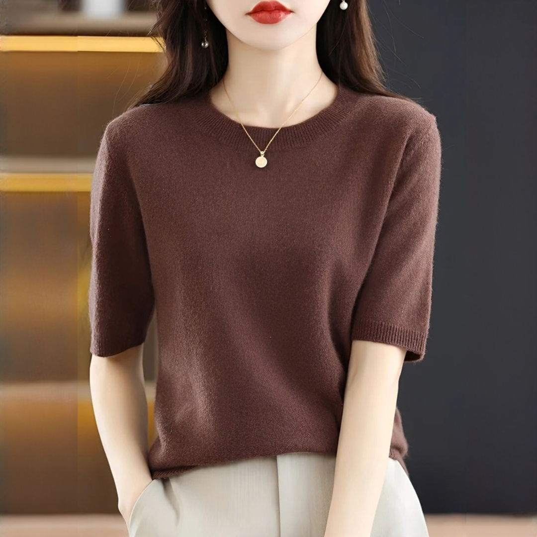 Blandine - Elegant and Cozy Top