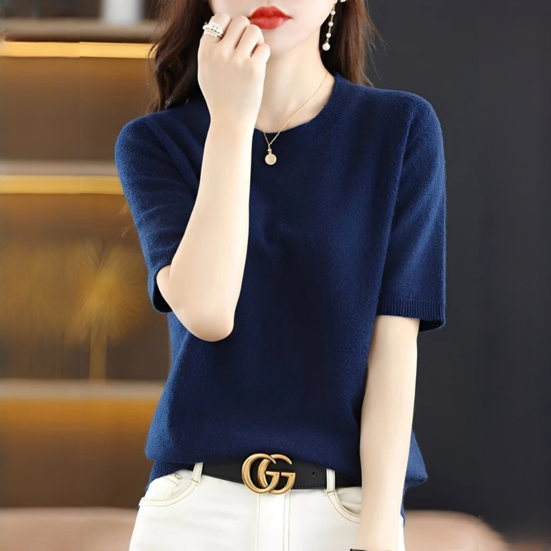 Blandine - Elegant and Cozy Top