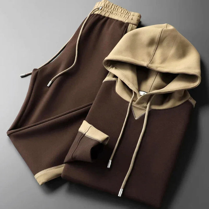 Lonardo Comfortable Two-Tone Tracksuit, view 5 - Elena Harper