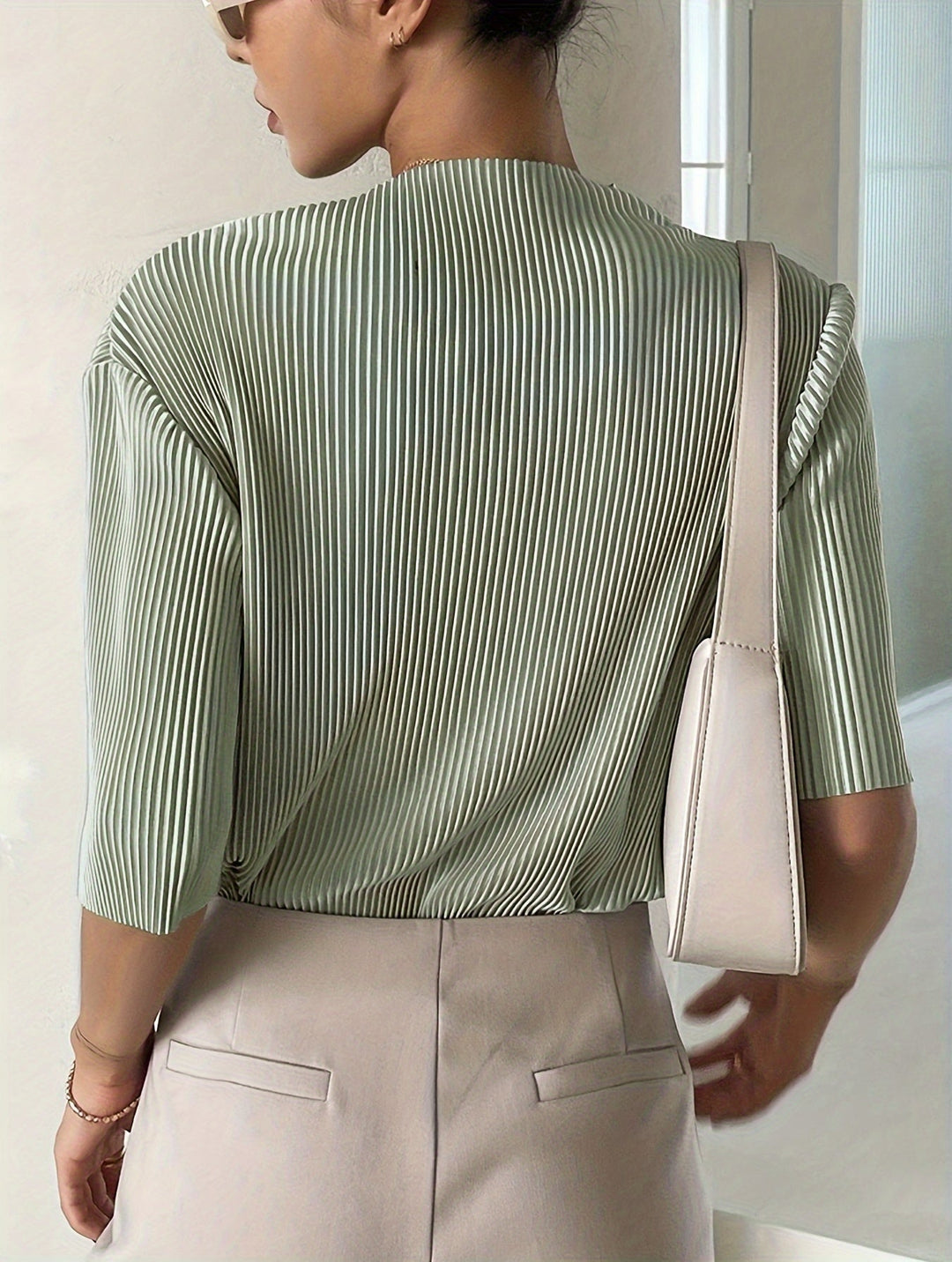 Elegant White Pleated Blouse for Women – Chic and Comfortable Shirt