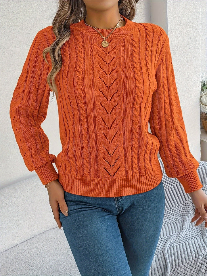 Laura | Classic and Cozy Cable Knit Sweater with Round Neck
