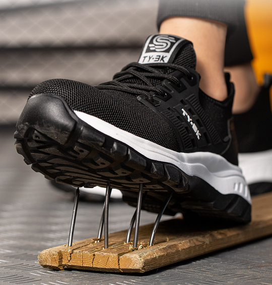 Men's Mesh Sneakers with Treaded Sole