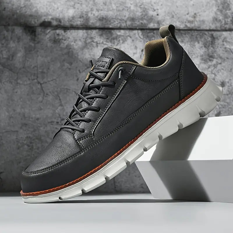 Men's Sneakers with Grooved Sole