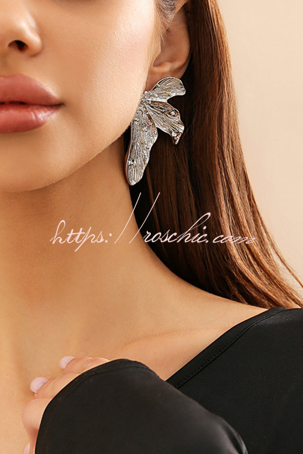 Vintage-style Leaf-shaped Stud Earrings