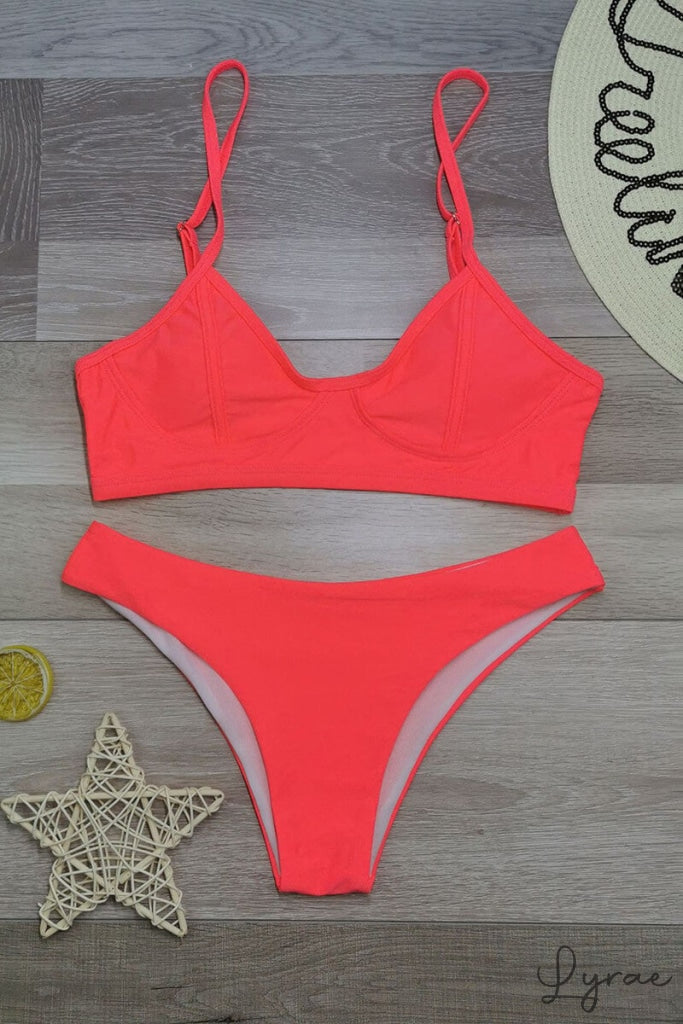 Ema® | Push-up bikini with top and delta wing thong