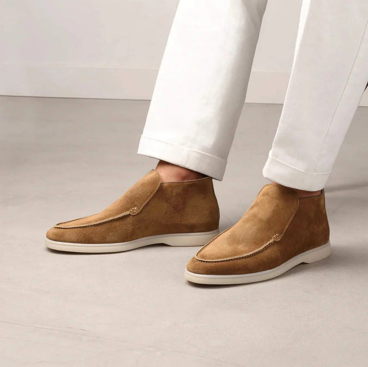 Men's Moccasins with Stitched Edge