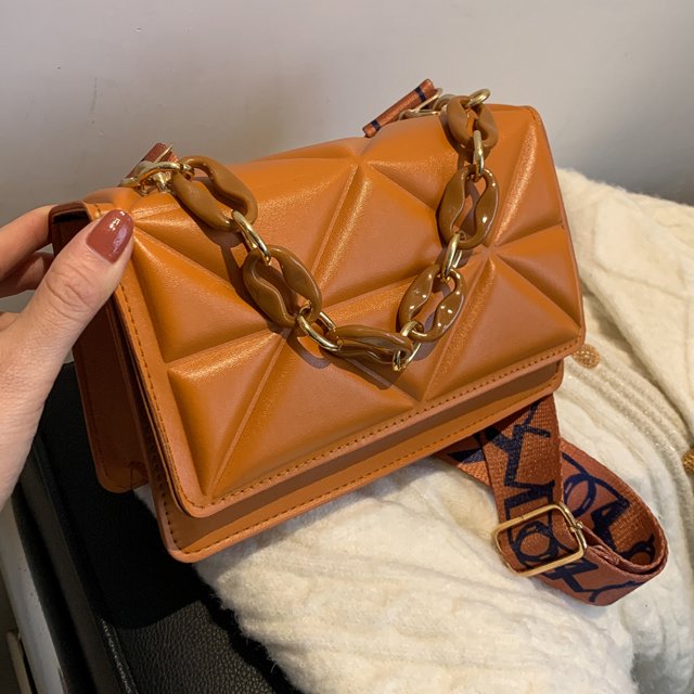 Savannah Quilted Handbag | Stylish & Trendy