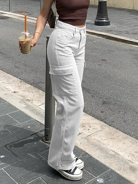 FlexiCargos | Figure-Hugging Cargo Pants for Curvy Silhouettes