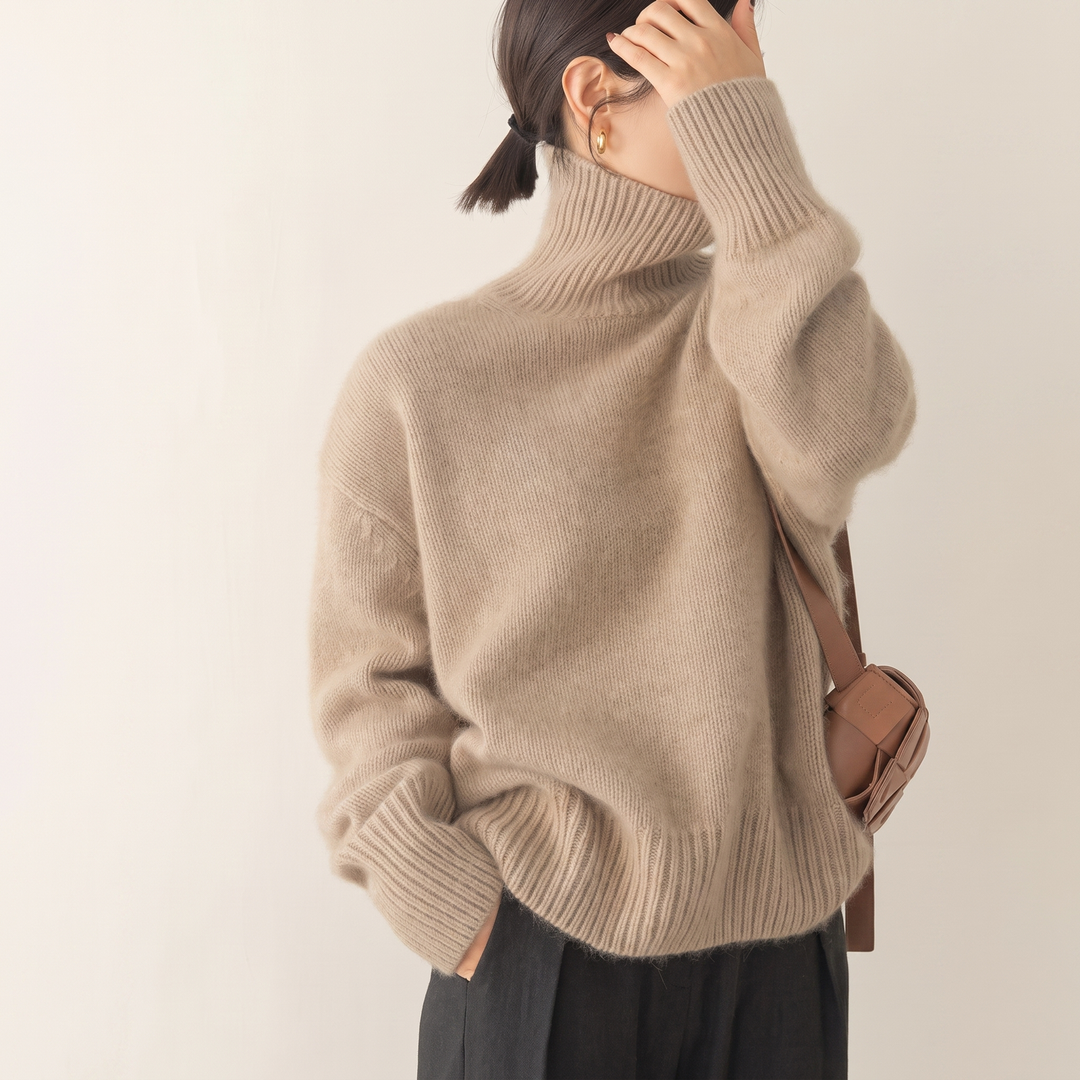Clara | Elegant and Warm Women's Turtleneck Sweater