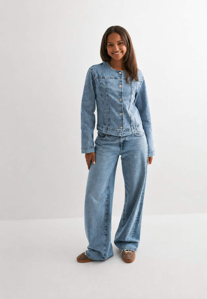Fitted Women's Denim Jacket with Round Neck - Sigrid