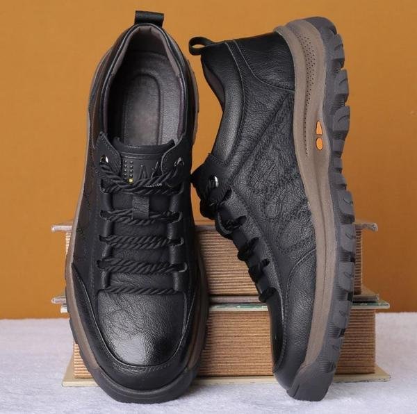 Casual Men's Shoes with Treaded Sole - Elena Harper