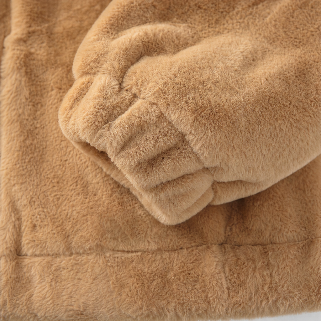 Cozyline Plush-Lined Pocket Hooded Vest - Elena Harper
