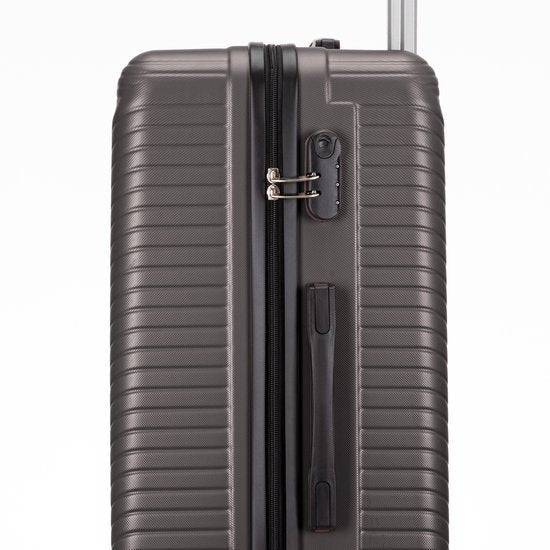 Durable Cordoba Hard Shell Suitcase for Effortless Travel