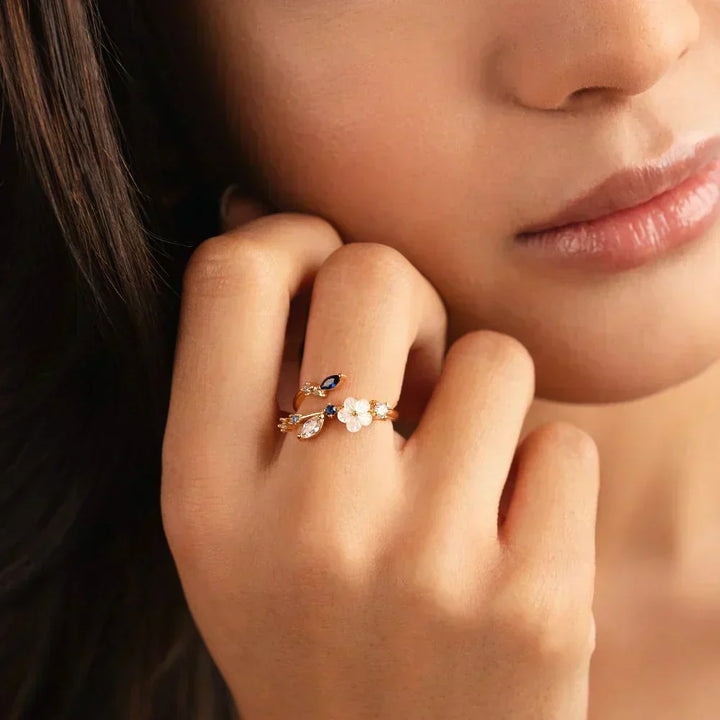 Kaia | Blossom Ring