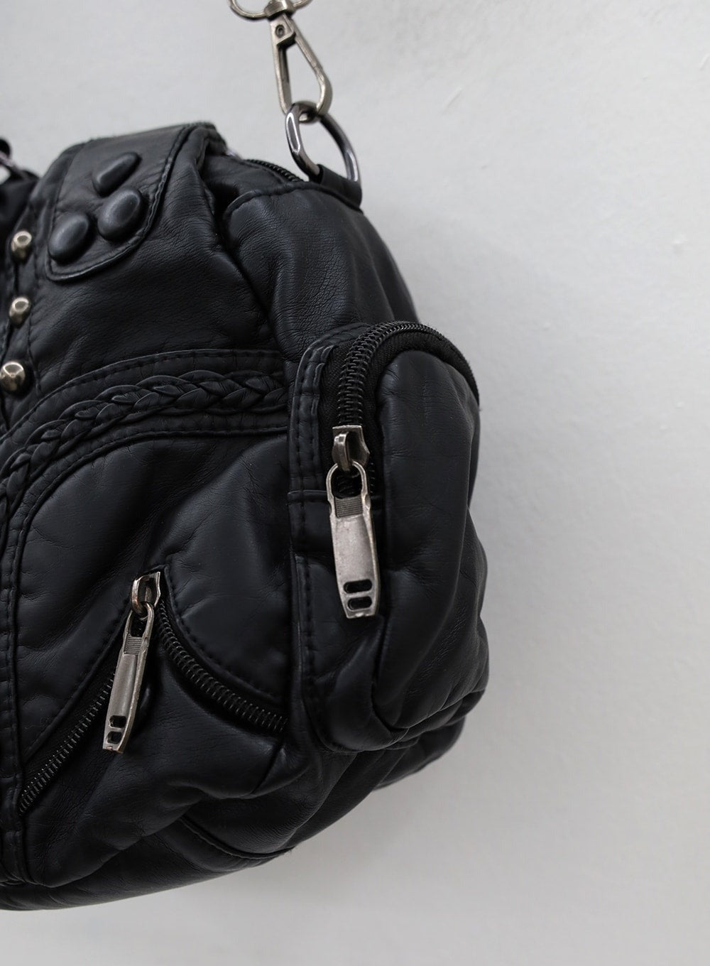 Taranta - Black Shoulder Bag with Studs