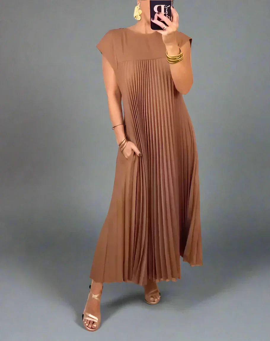 Ysalmara Stylish Maxi Dress with Dreamy Comfort - Elena Harper
