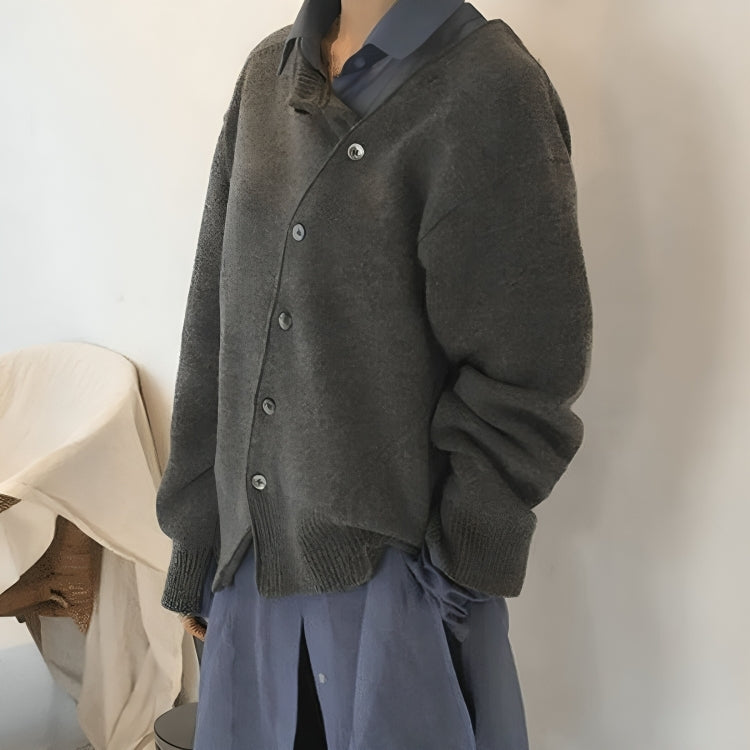 Women's Oversized Knitted Cardigan with Button Closure and Long Sleeves