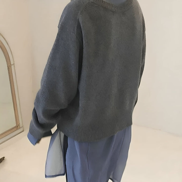 Women's Oversized Knitted Cardigan with Button Closure and Long Sleeves