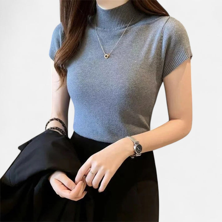 Women's Elegant Short-Sleeve Knitted Turtleneck Blouse