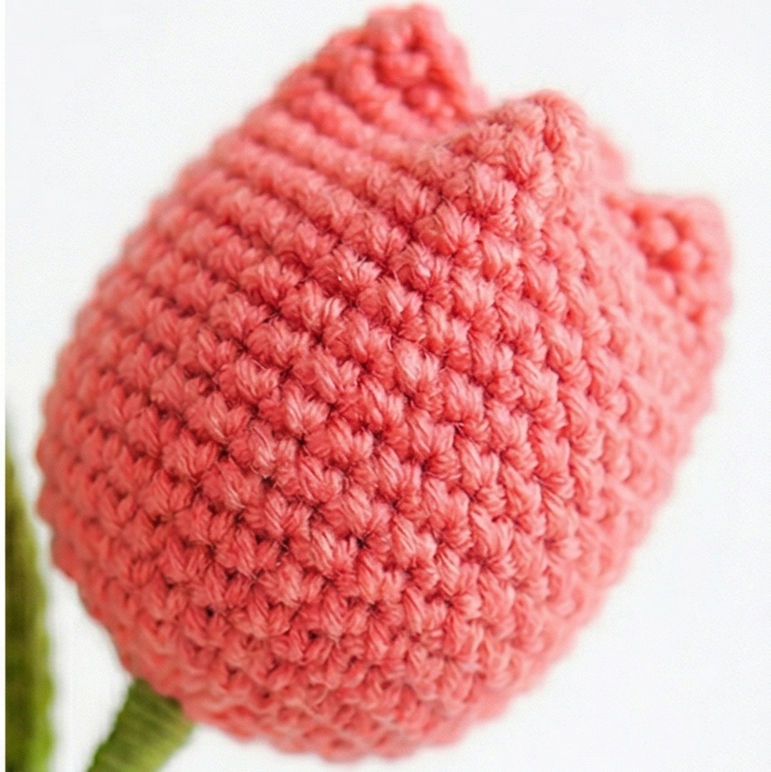 Bloomora Handmade Crochet Flower Bouquet - Elena Harper