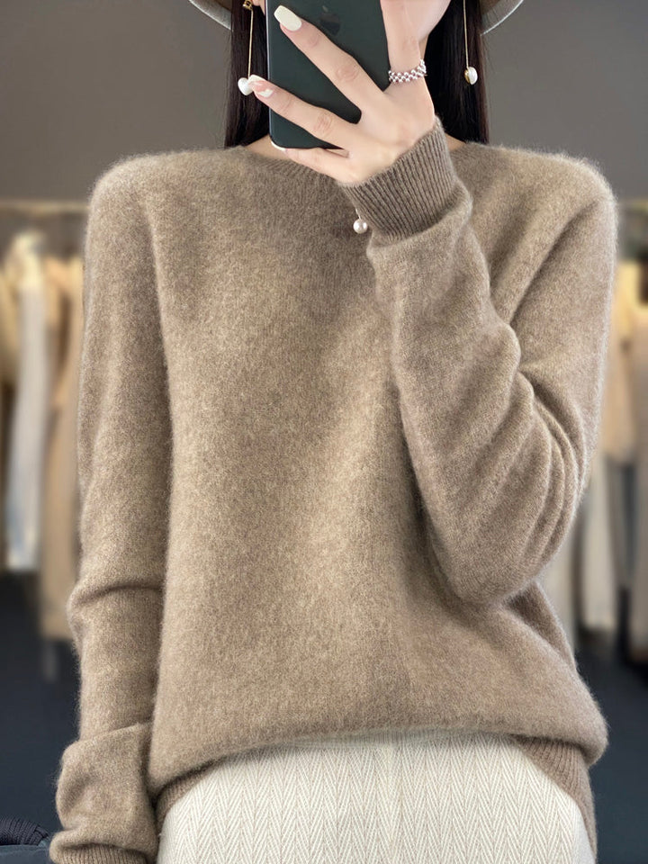 Anette Warm Sweater for Cold Days, view 6 - Elena Harper