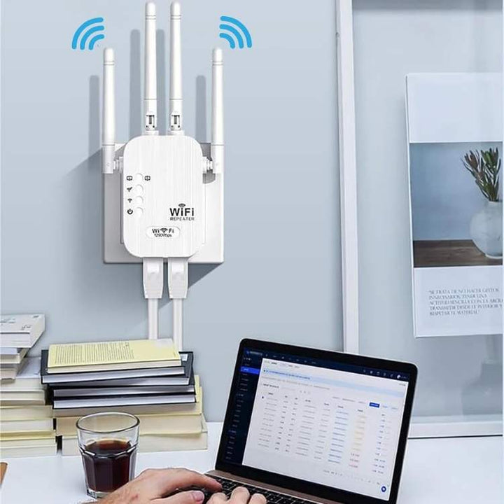 Dual-Band Long-Range Outdoor WiFi Booster 1200Mbps