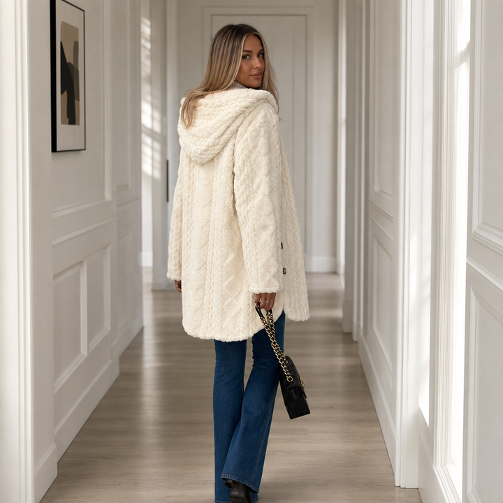 Amelia | Plush Sherpa Jacket with Elegant Diamond Pattern