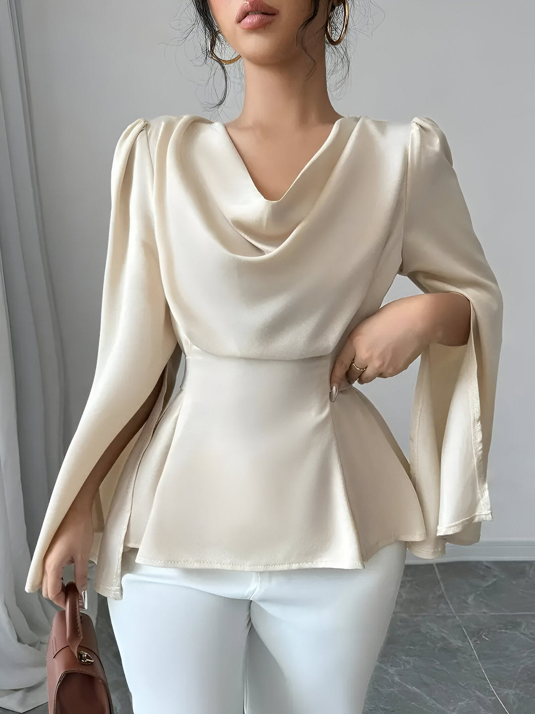 Billie - Elegant Blouse with Split Sleeves