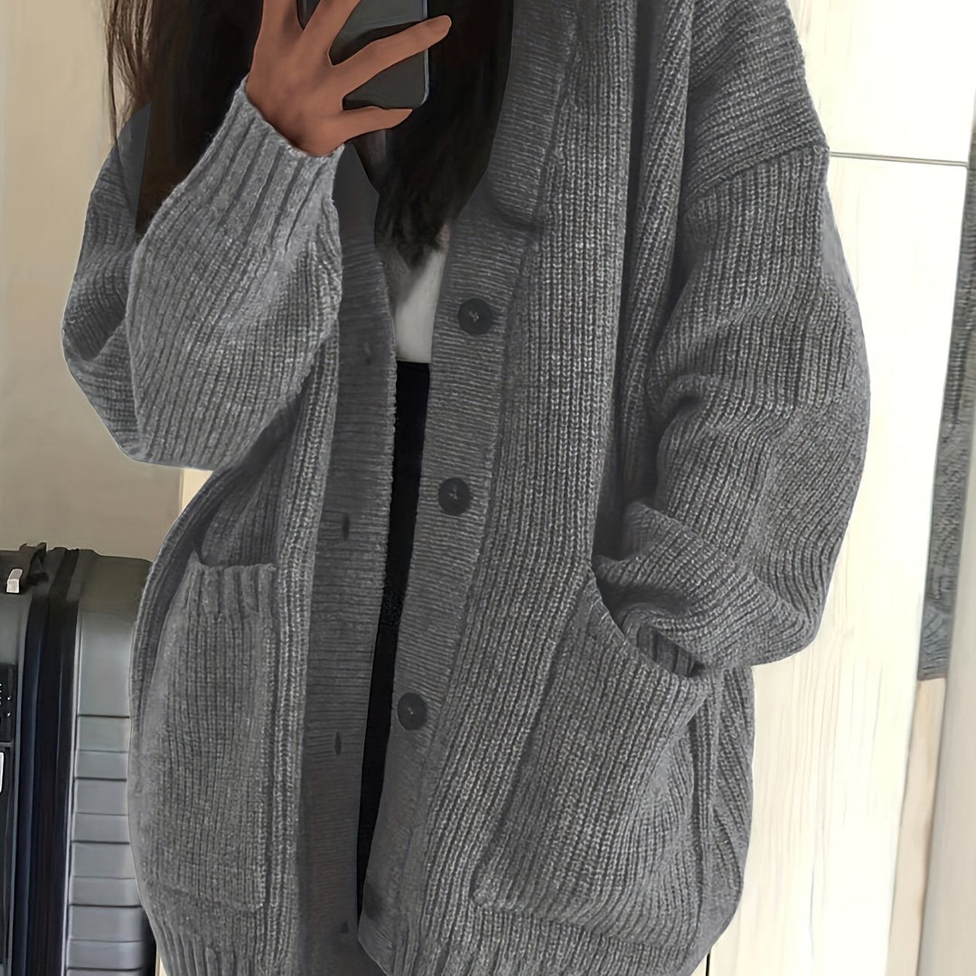 Women's Relaxed Cardigan with Buttons and Pockets - Soft and Versatile