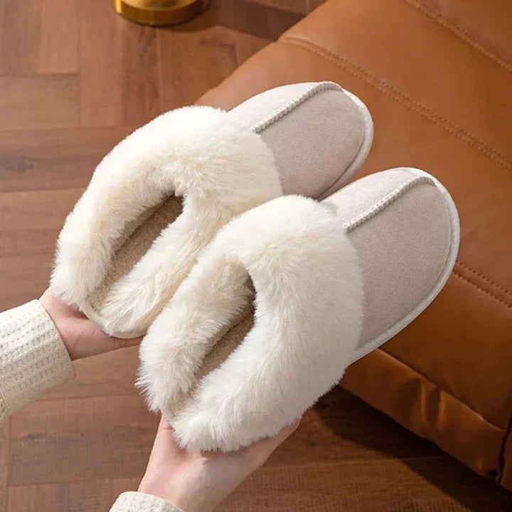 Agnese - Luxurious Velvet Slippers