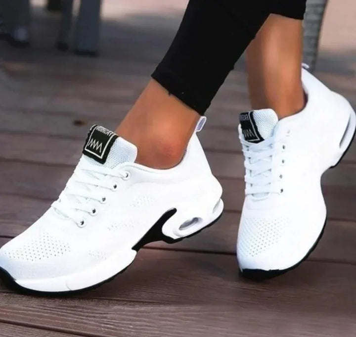 Mila | Supportive and Durable Orthopedic Sneakers