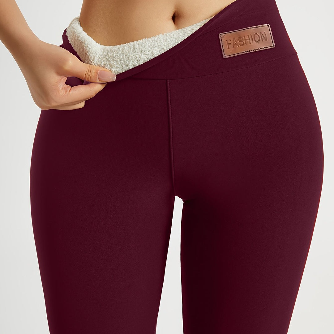 SLIM-FIT YOGA CLOTHING FOR WOMEN