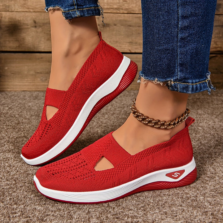 WALKING SHOES FOR WOMEN