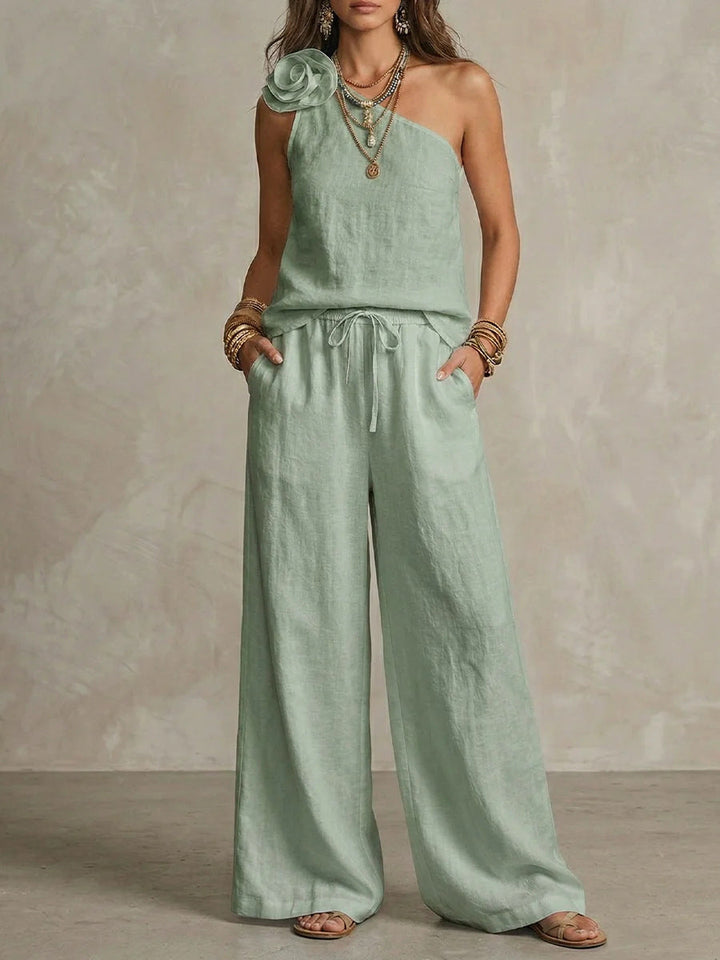 Elegant Two-Tone Set - Sleeveless Shirt and Pants
