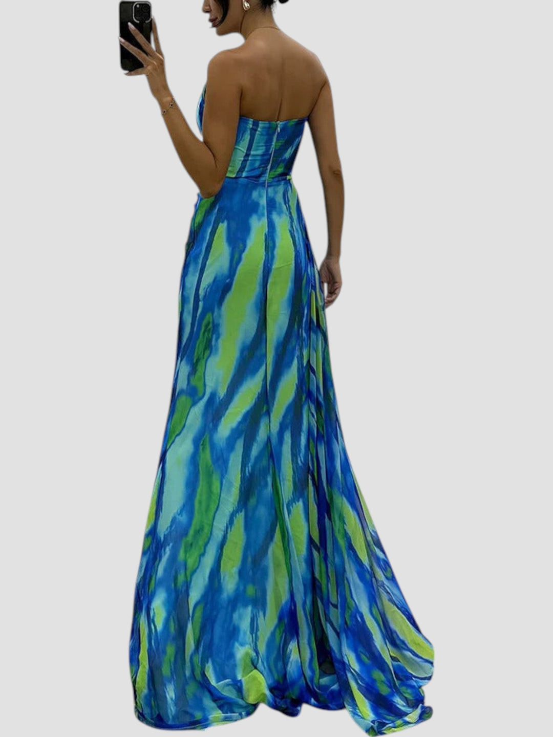 Nicole Elegant Dress - Elena Harper