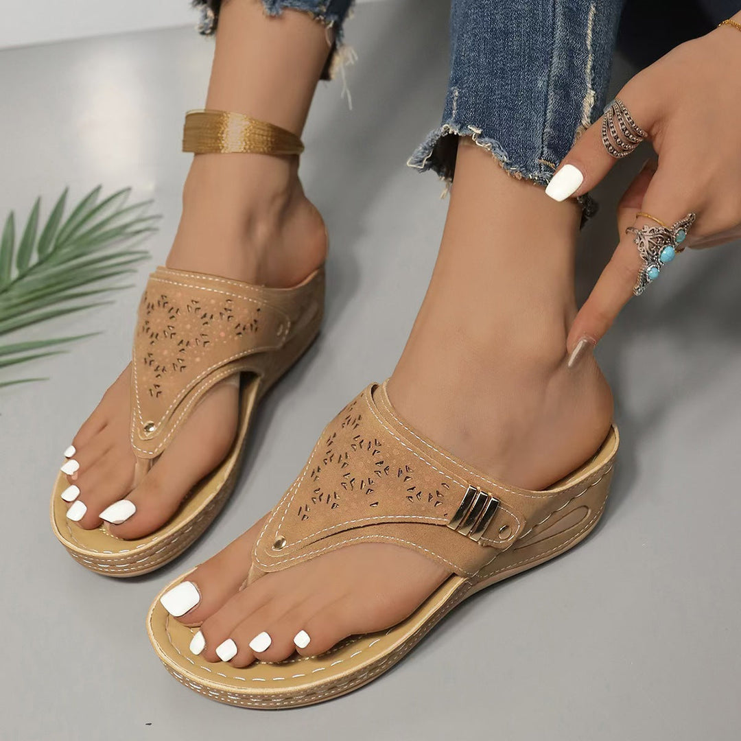 SUPPORTIVE SLIP-ON SANDALS FOR WOMEN