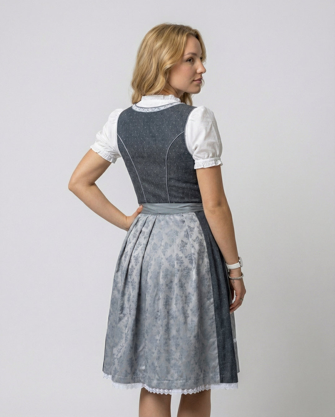 Sophie | Elegant and Traditional Dirndl Dress for Oktoberfest