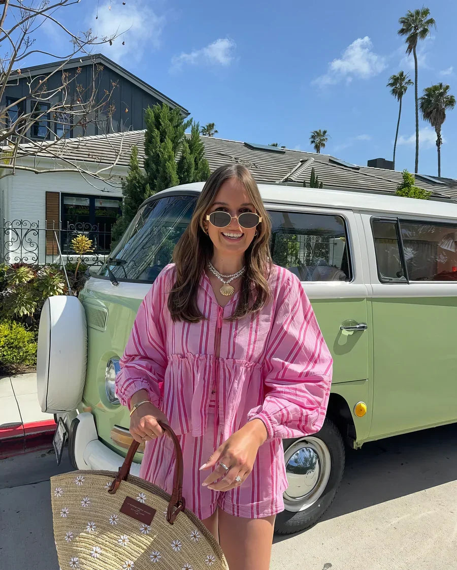 Lina - Casual Two-Piece Set with Loose Blouse and Shorts in Striped Design