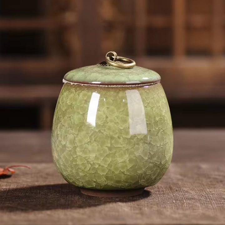 Pet Memorial Ceramic Urn with Craquelé Glaze for Beloved Ashes