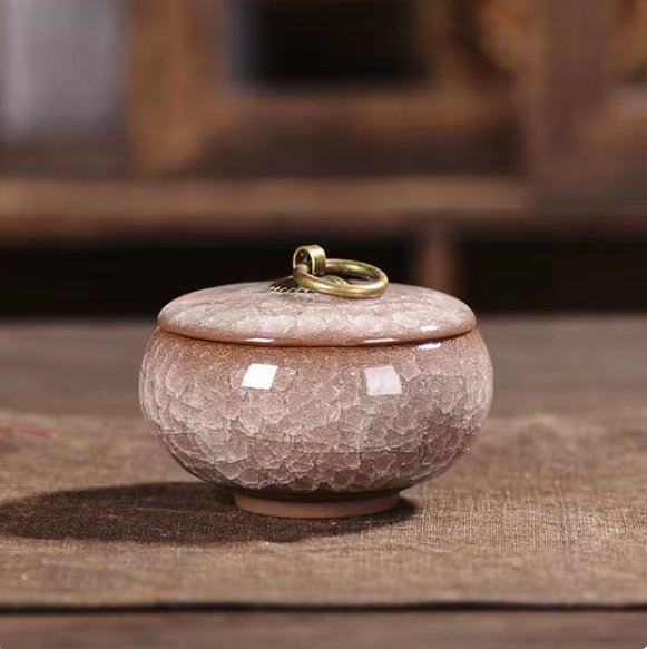Pet Memorial Ceramic Urn with Craquelé Glaze for Beloved Ashes