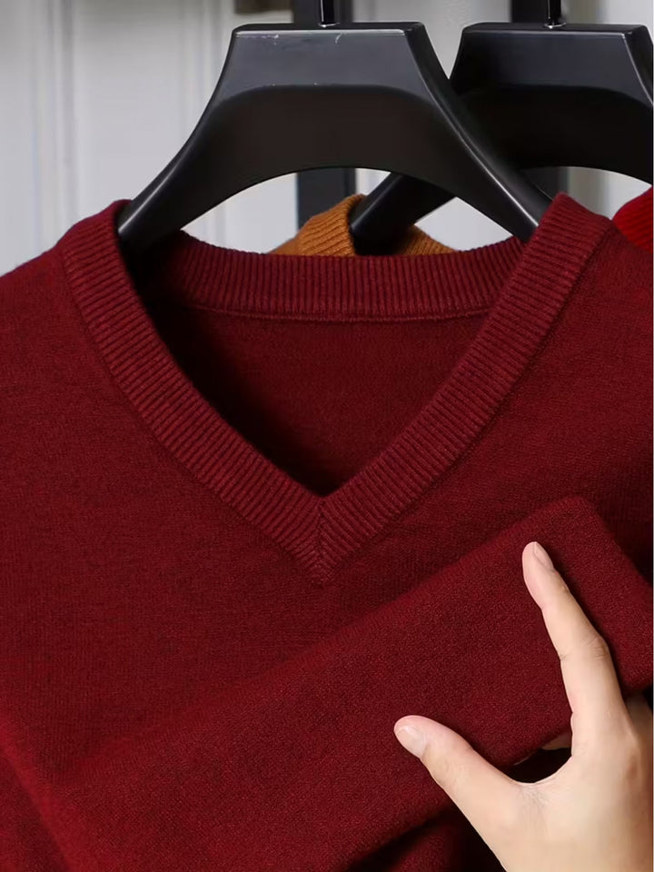 Halvord | Men's V-Neck Sweater Black