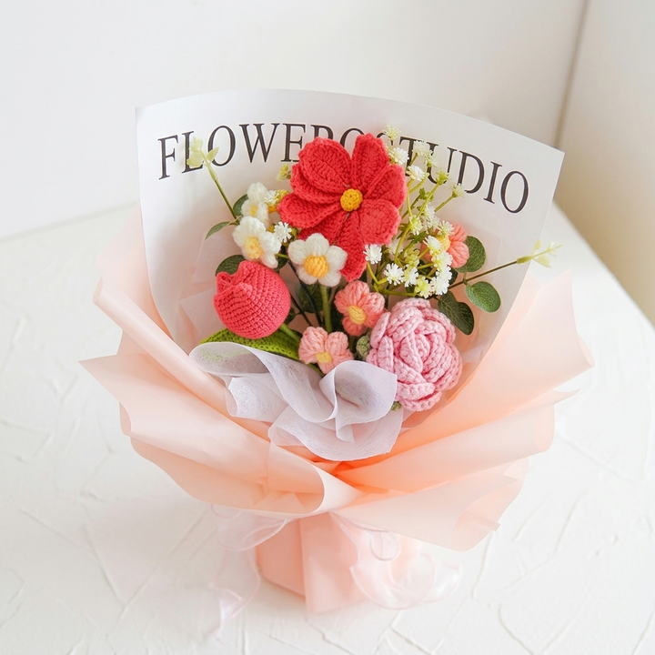 Bloomora Handmade Crochet Flower Bouquet - Elena Harper