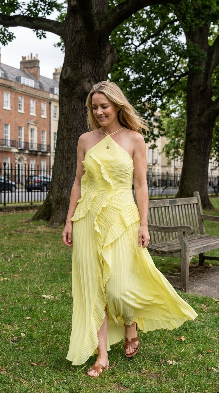 Adeline Elegant, airy dress - Elena Harper