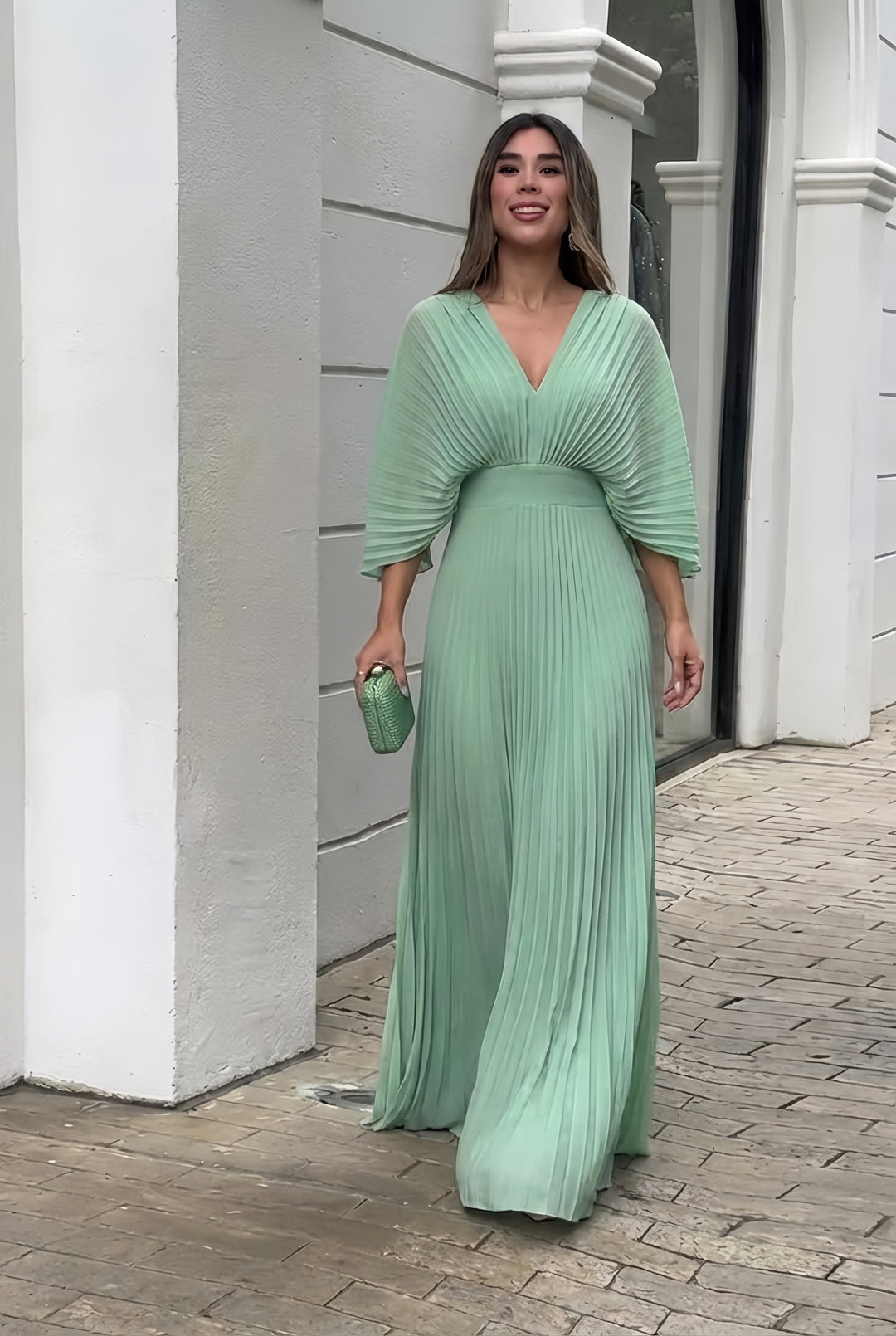 Women's Elegant Pleated Maxi Dress with Kimono Sleeves