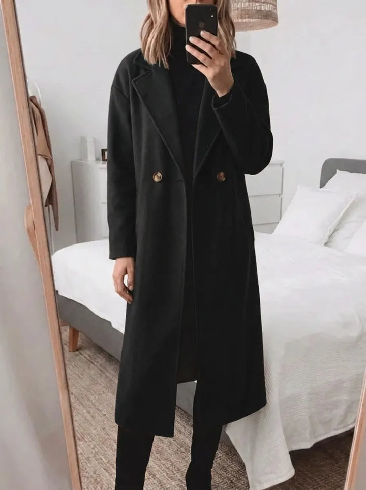 Women's Oversized Coat with Lapels and Double-Breasted Closure