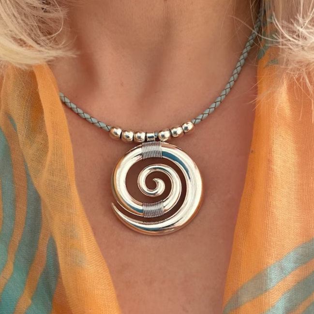 Vintage Spiral Silver Necklace - Elena Harper